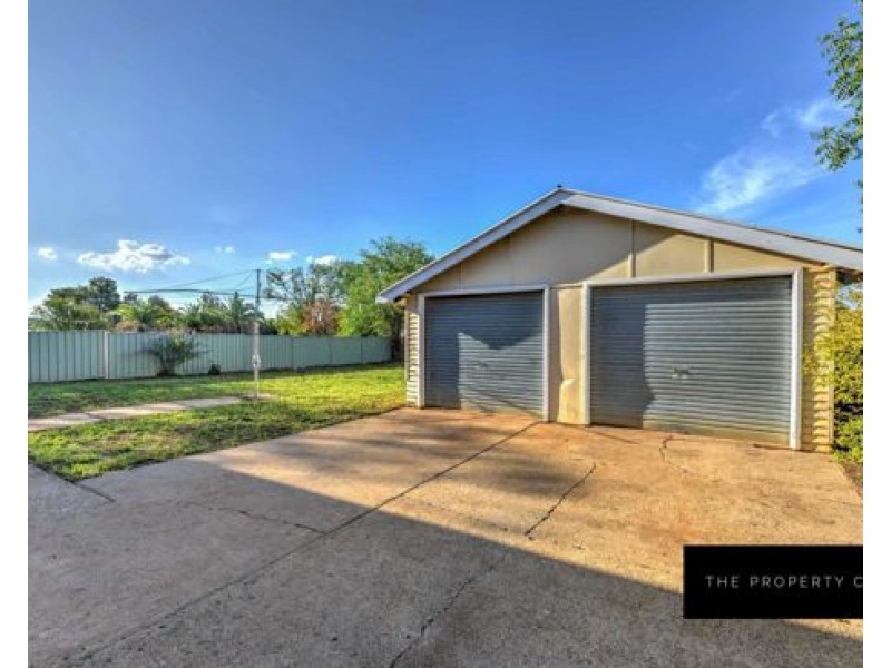 25 Elm Street, Tamworth NSW 2340