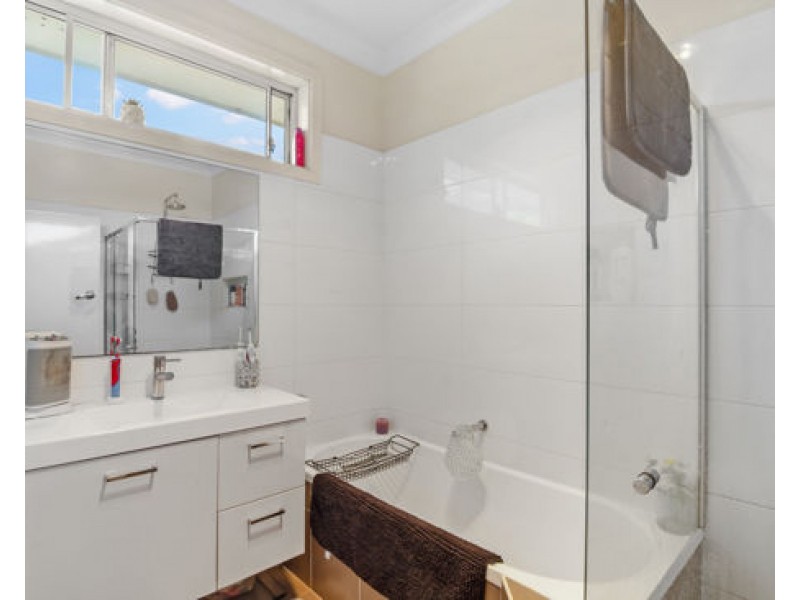 25 Sapphire Crescent, Tamworth NSW 2340