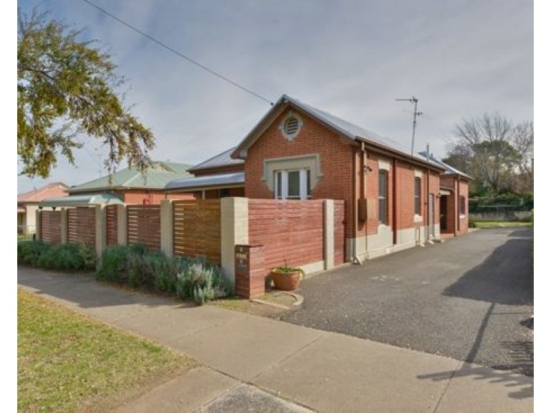 2/84 Fitzroy Street, Tamworth NSW 2340