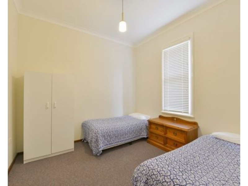 2/84 Fitzroy Street, Tamworth NSW 2340