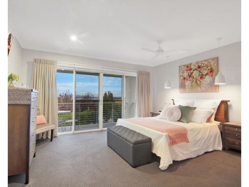 7 Rodeo Drive, Tamworth NSW 2340