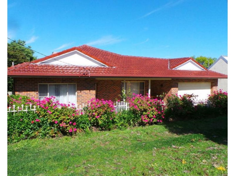 9 Napier Street, Tamworth NSW 2340