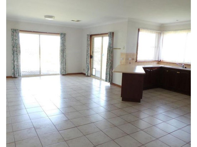 9 Napier Street, Tamworth NSW 2340