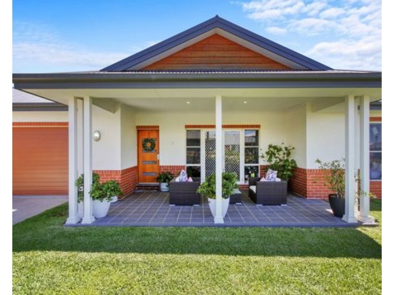 7 Sanctuary Place, Tamworth NSW 2340