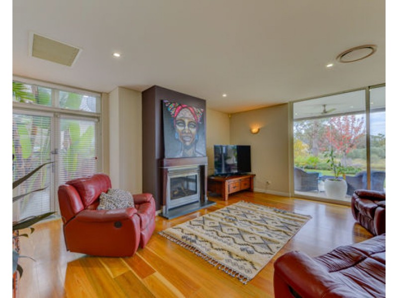 12 The Grange, Tamworth NSW 2340