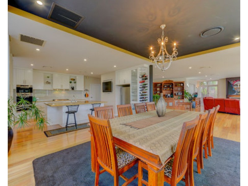 12 The Grange, Tamworth NSW 2340