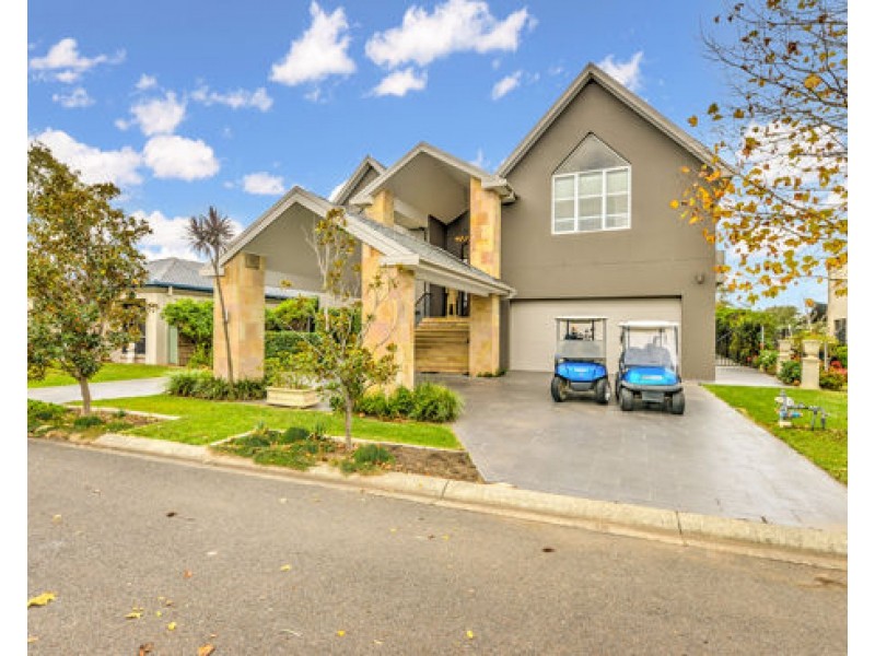 12 The Grange, Tamworth NSW 2340