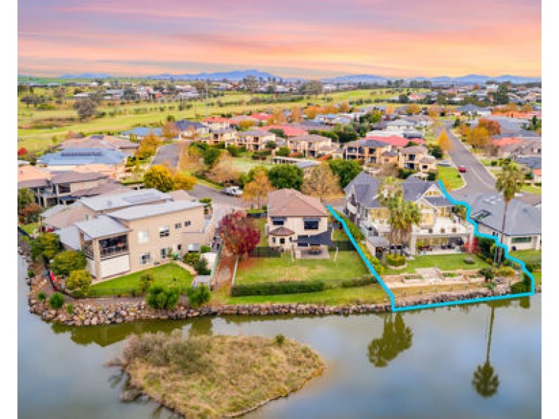 12 The Grange, Tamworth NSW 2340