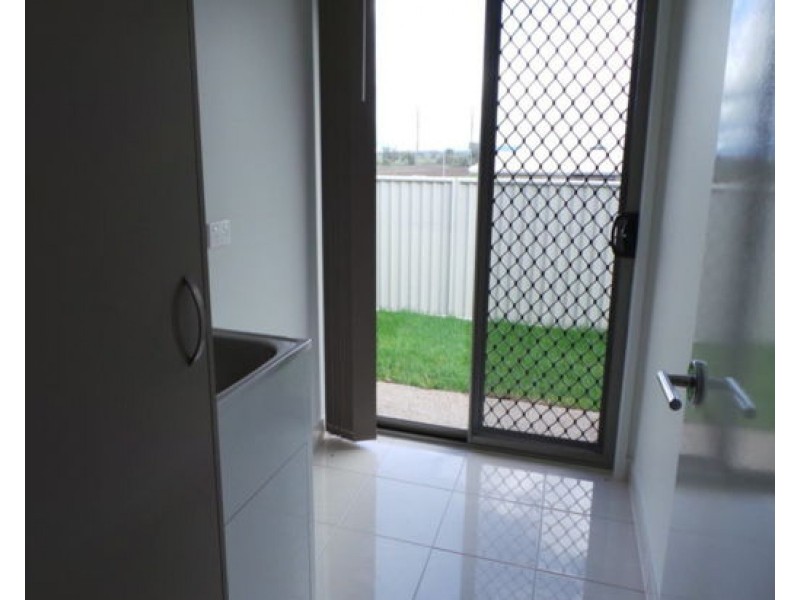 62 Tulipwood Crescent, Tamworth NSW 2340