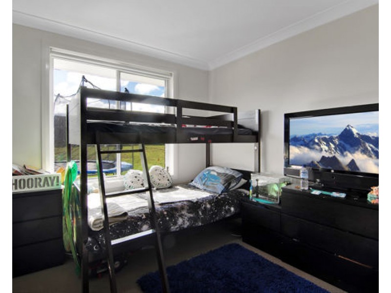 11 Barber Street, Kootingal NSW 2352