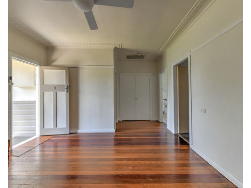 8 Hilton Street, Tamworth NSW 2340