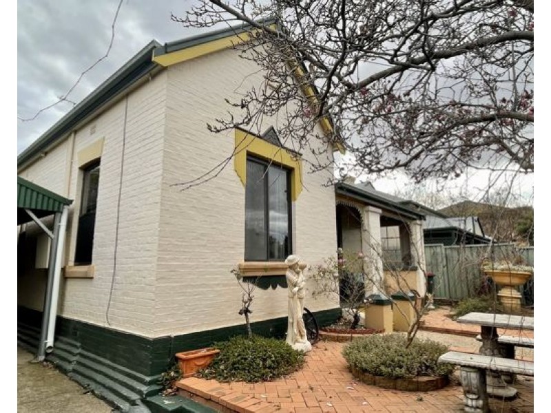 75 Church Street, Tamworth NSW 2340