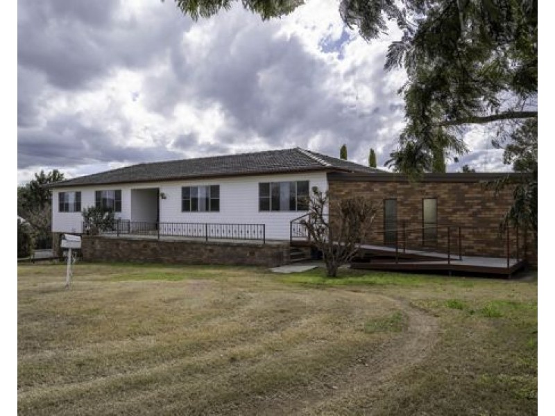 28 Russell Street, Werris Creek NSW 2341