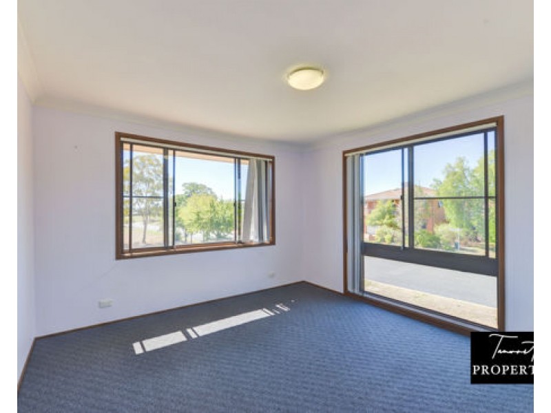 3/4 Illoura Street, Tamworth NSW 2340