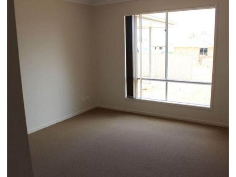 7 McKinlay Place, Tamworth NSW 2340