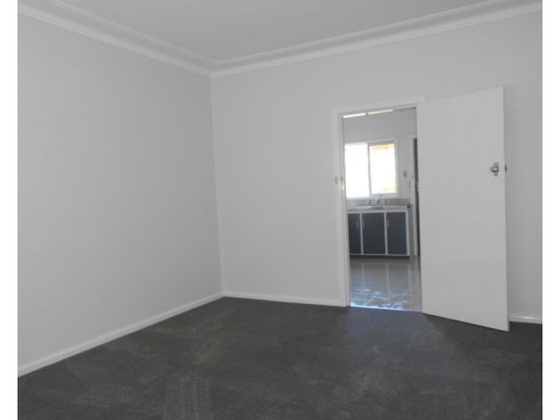 2/81 Rawson Avenue, Tamworth NSW 2340