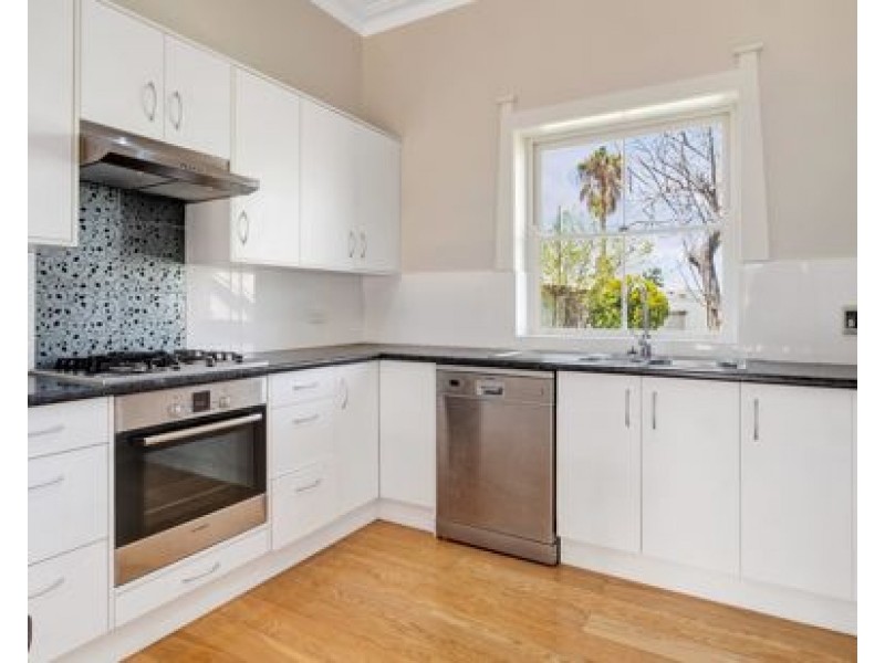 22 Dean Street, Tamworth NSW 2340