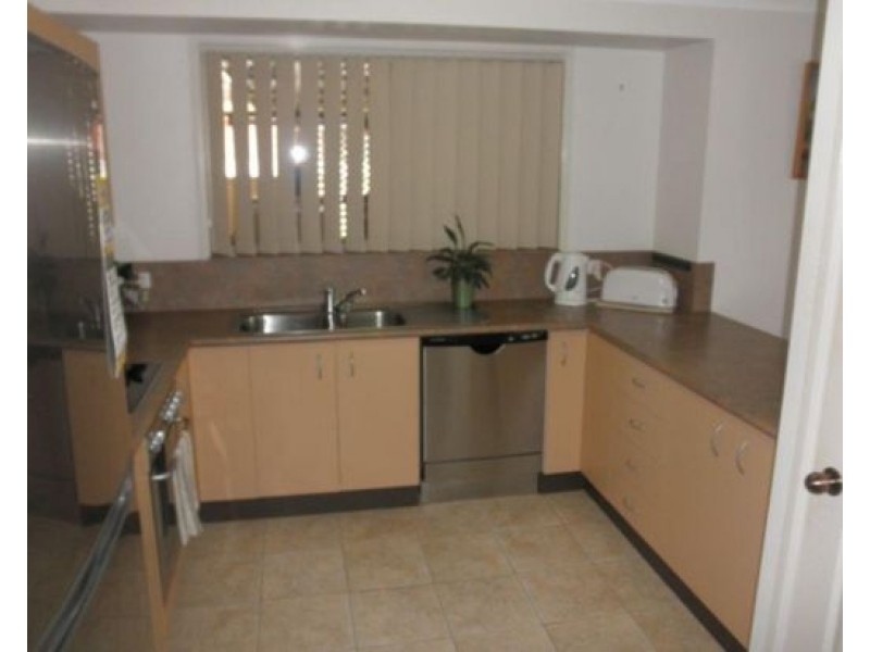 42 Southview Street, West Tamworth NSW 2340