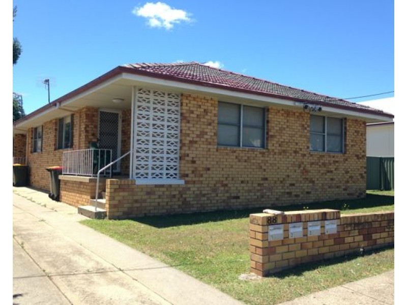 2/88 Denison Street, Tamworth NSW 2340