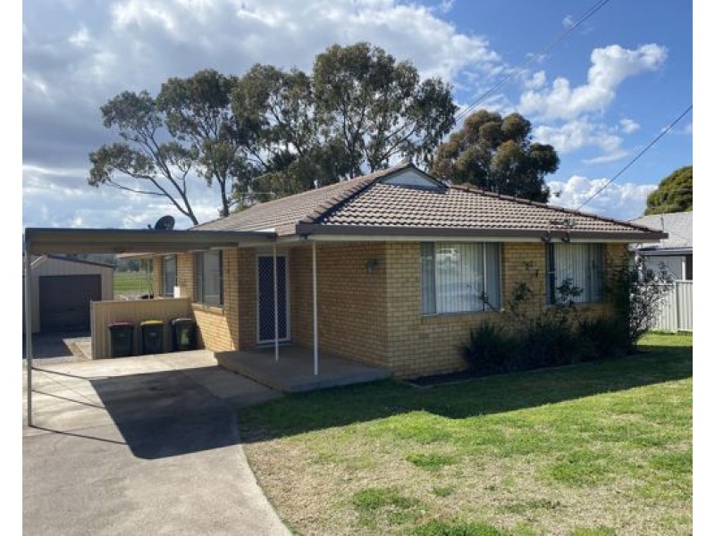 1/18 Harrier Parade, Tamworth NSW 2340