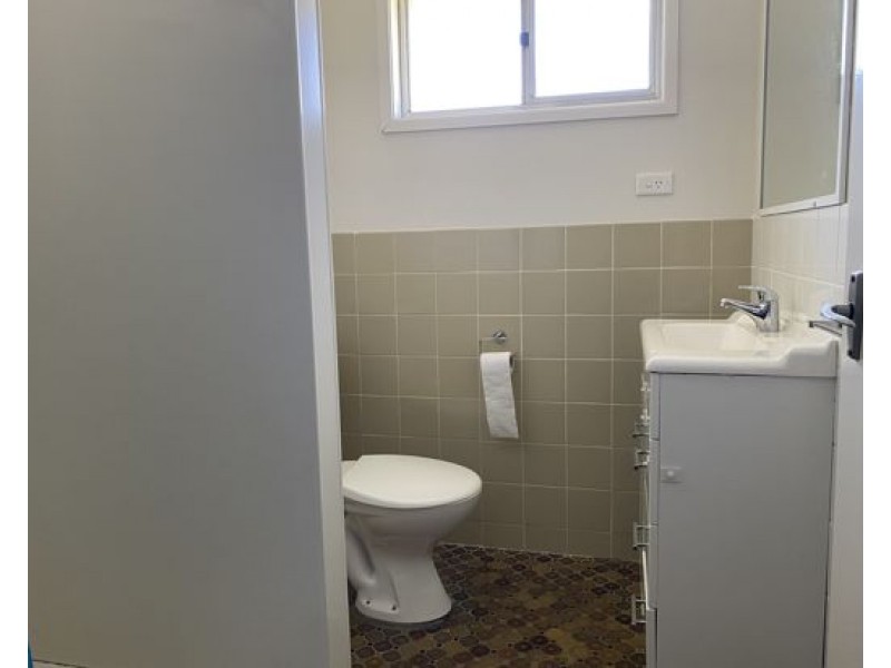 1/18 Harrier Parade, Tamworth NSW 2340