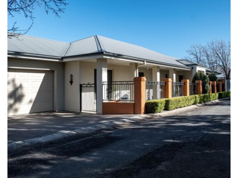 1 Macarthur Place, Tamworth NSW 2340
