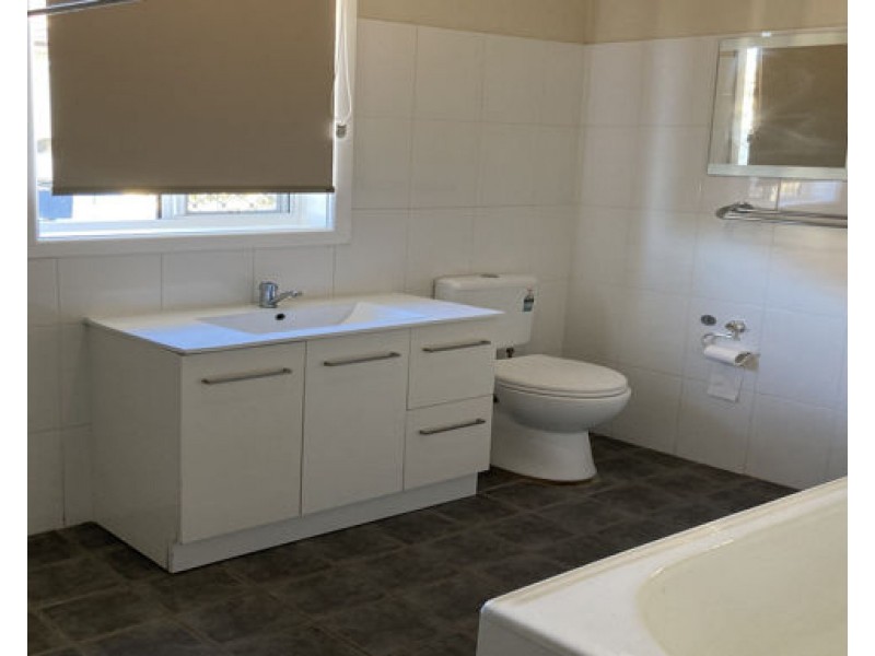 85 Peel Street, Tamworth NSW 2340