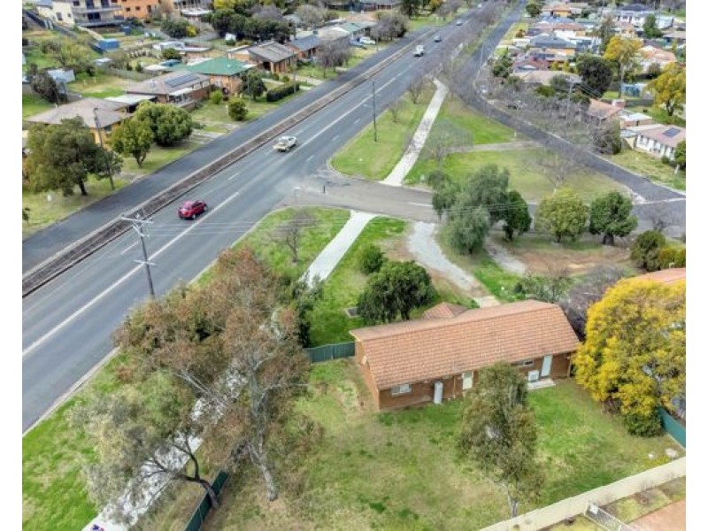 2 Higgins Lane, Tamworth NSW 2340