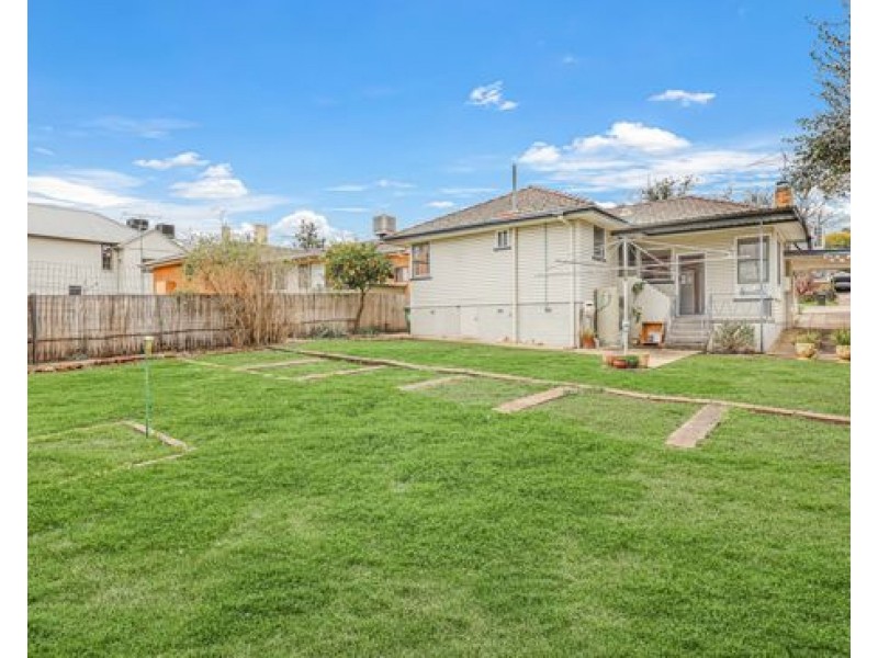 29 Raglan Street, Tamworth NSW 2340