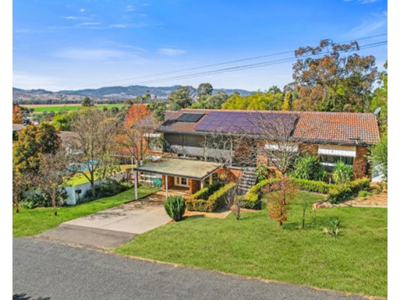 2a Myrene Avenue, Tamworth NSW 2340
