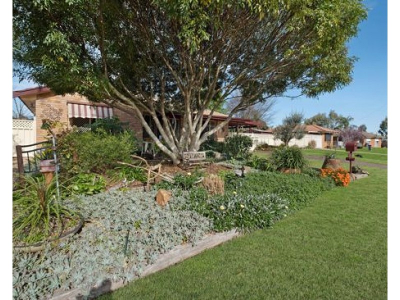 2 Hamilton Court, Tamworth NSW 2340