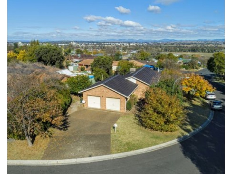 25 Ford Street, Tamworth NSW 2340
