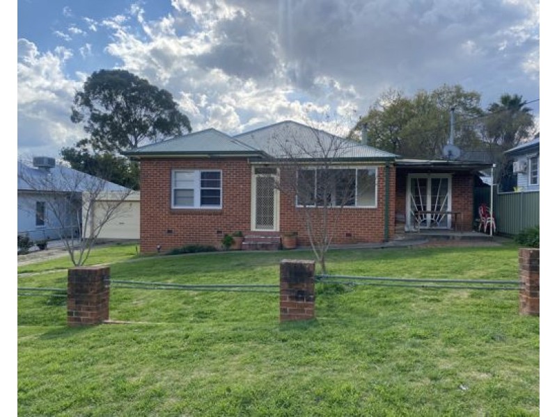 66 Hill Street, Tamworth NSW 2340
