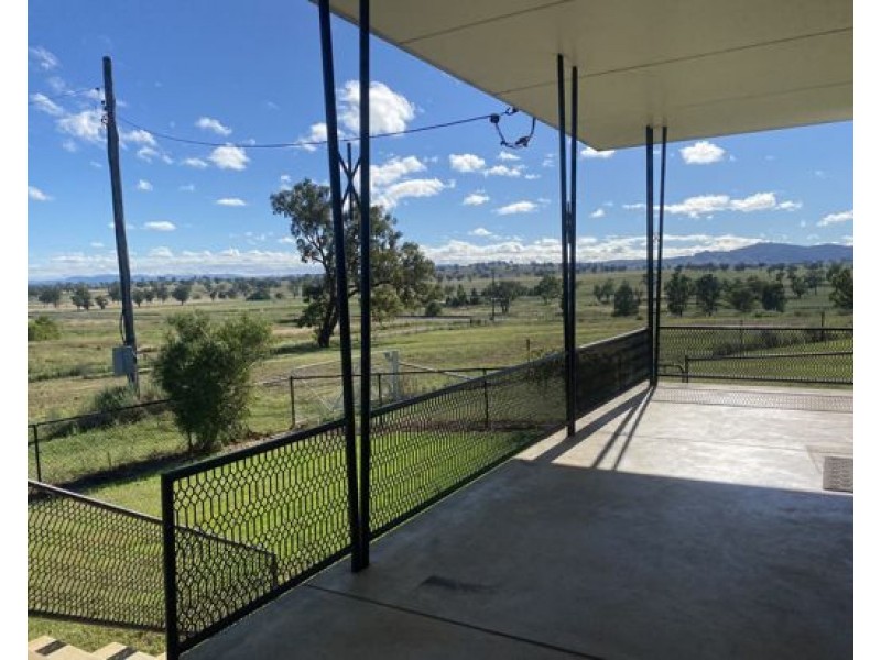 21 Bartons Lane, Tamworth NSW 2340