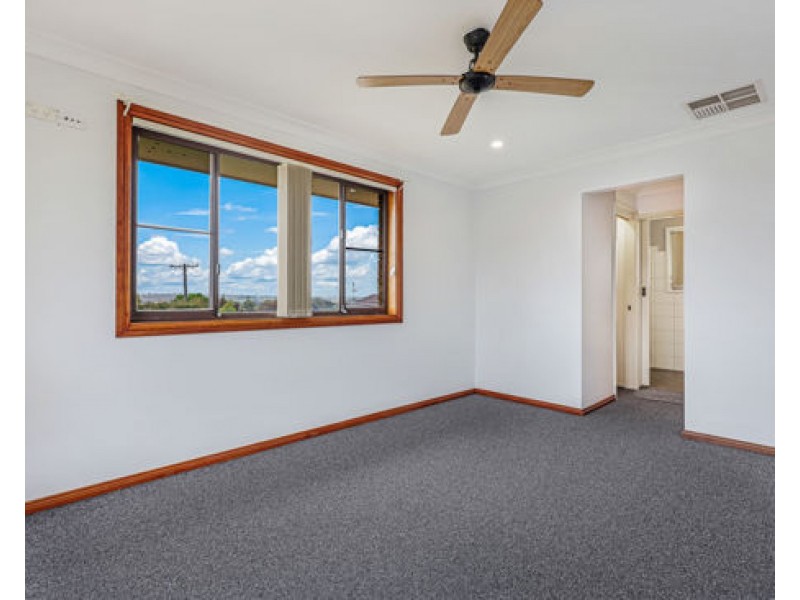 17 Kinarra Street, Tamworth NSW 2340