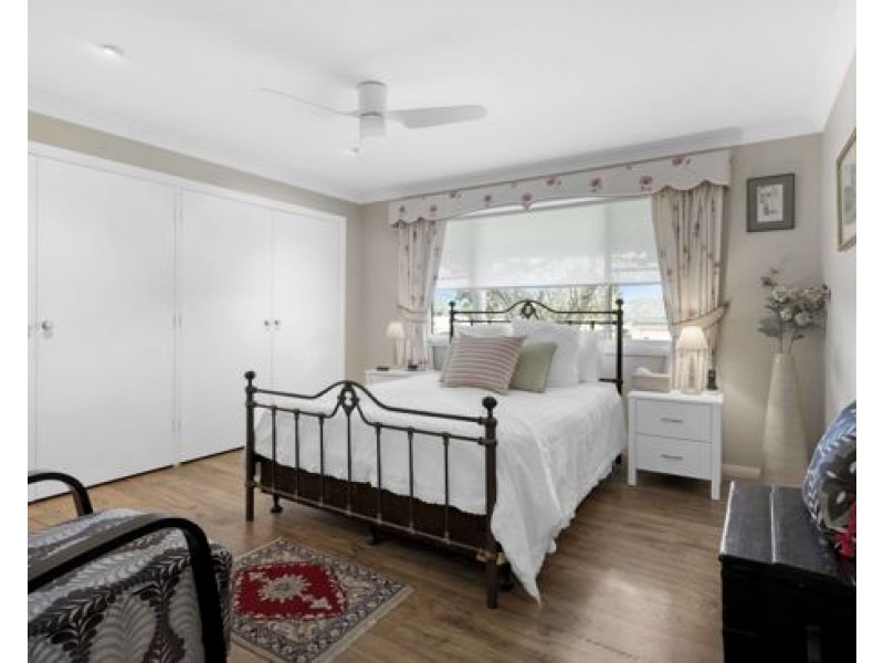 9 Kyooma Street, Tamworth NSW 2340