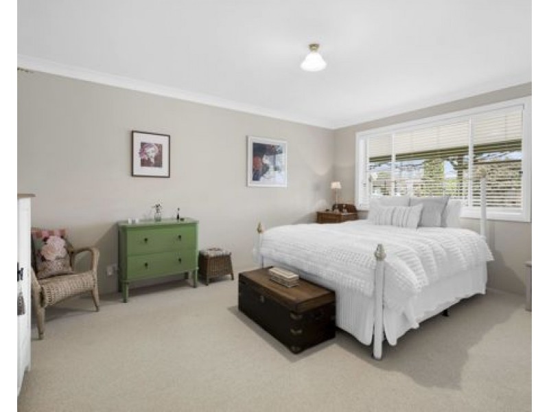 9 Kyooma Street, Tamworth NSW 2340