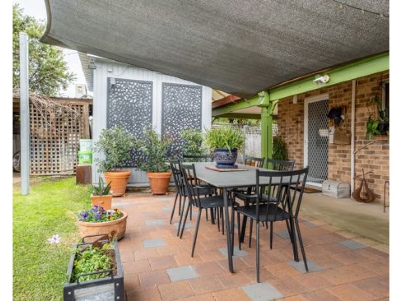 9 Kyooma Street, Tamworth NSW 2340