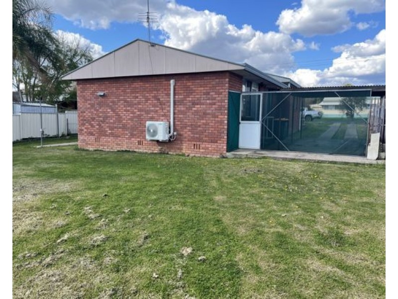 2/2 John Street, Tamworth NSW 2340