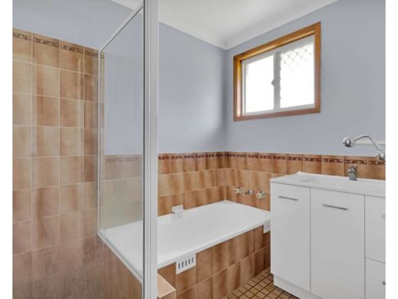 2 Higgins Lane, Tamworth NSW 2340