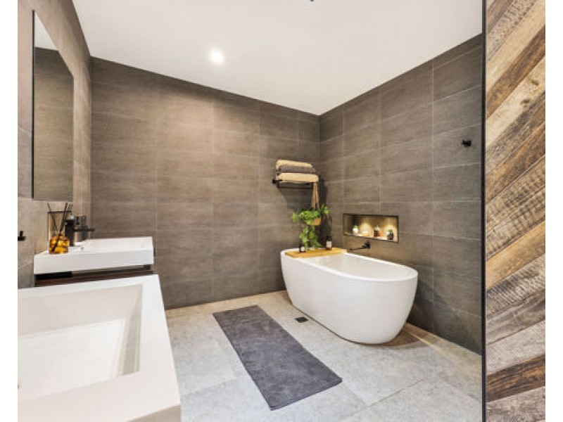 108 Stirling Road, Tamworth NSW 2340