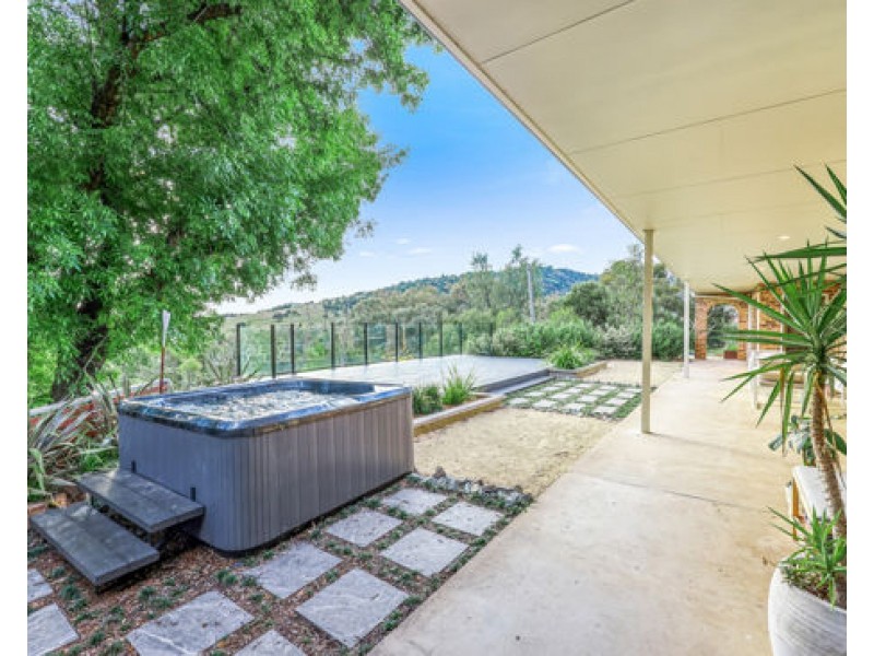 108 Stirling Road, Tamworth NSW 2340