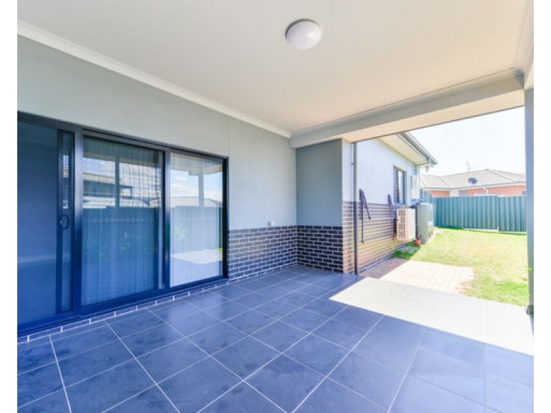 8 Boulevard Place, Tamworth NSW 2340