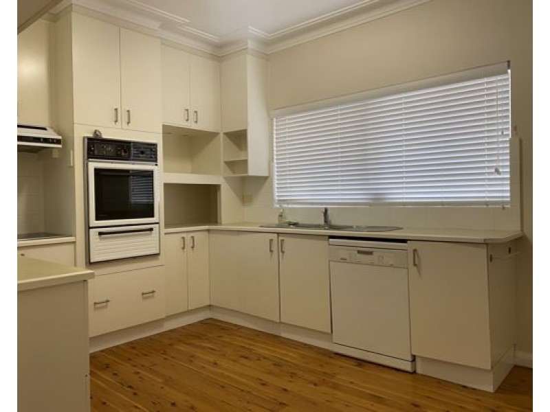 4 Dumaresq Street, Tamworth NSW 2340