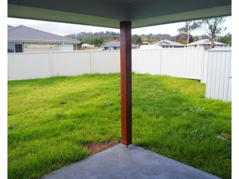 23B Tulipwood Crescent, Tamworth NSW 2340