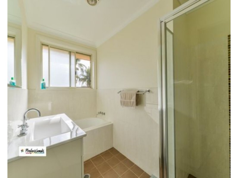 6 Baker Close, Calala NSW 2340