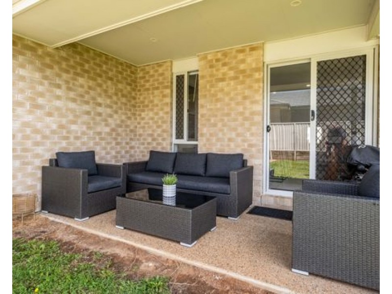 1 & 2/56 Tulipwood Crescent, Tamworth NSW 2340