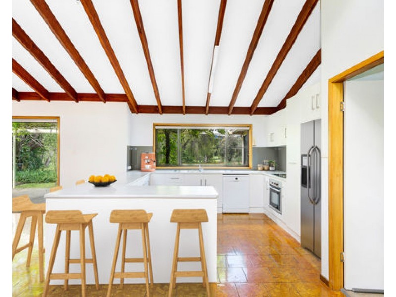 8 Carey Place, Tamworth NSW 2340