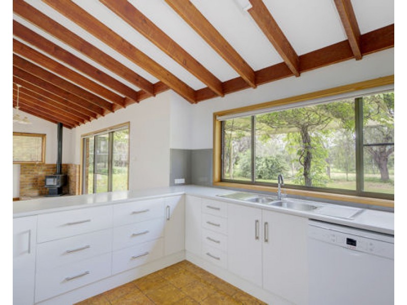 8 Carey Place, Tamworth NSW 2340