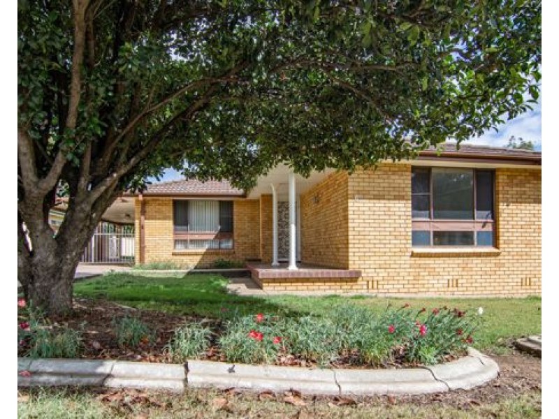 6 Fisher Road, Tamworth NSW 2340